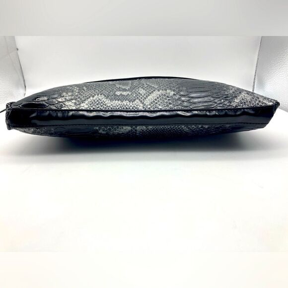 Redken Patent Snakeskin Print Black/Silver Clutch Like New - Picture 5 of 10